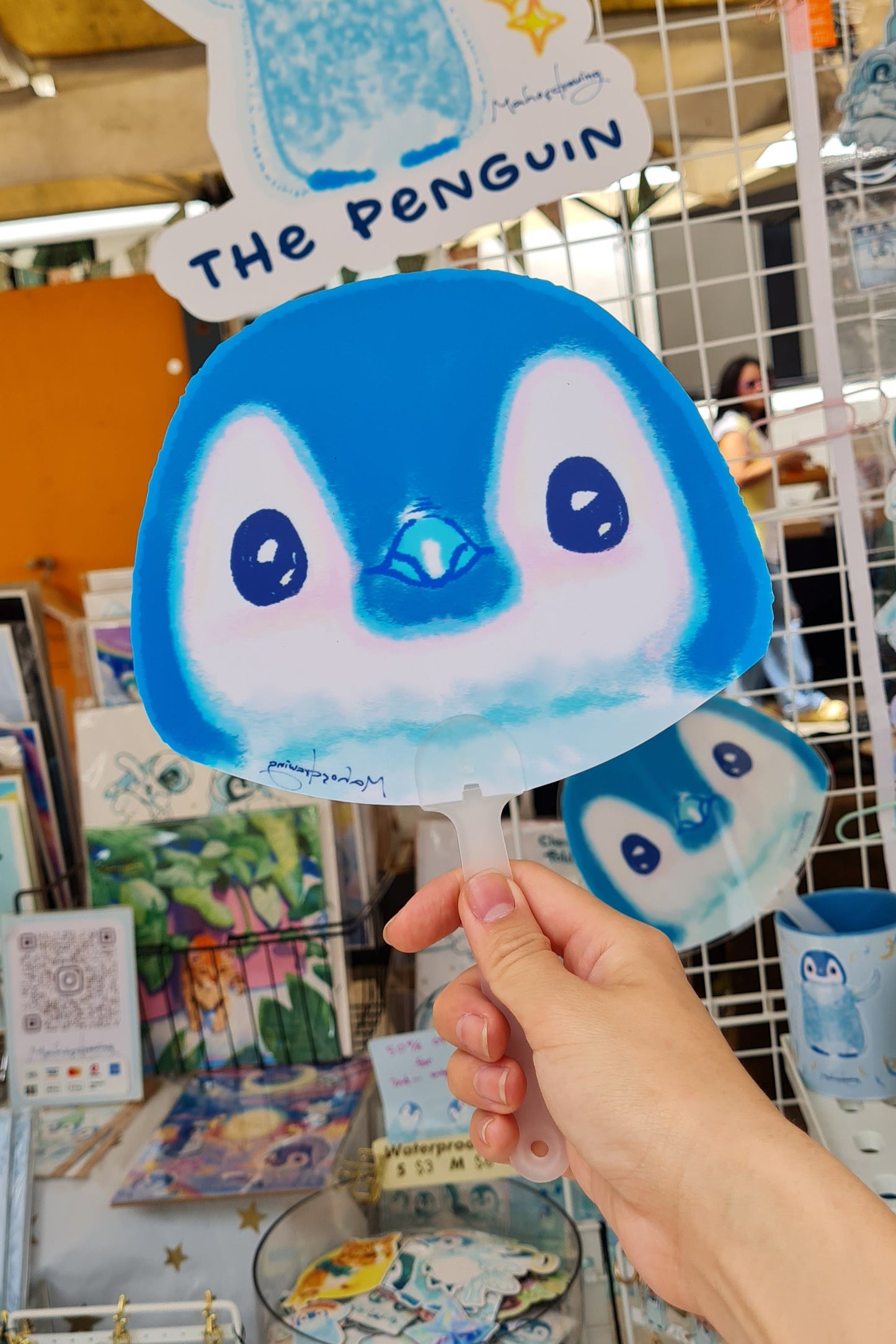 video of Pipin Fan Waterproof Double sided